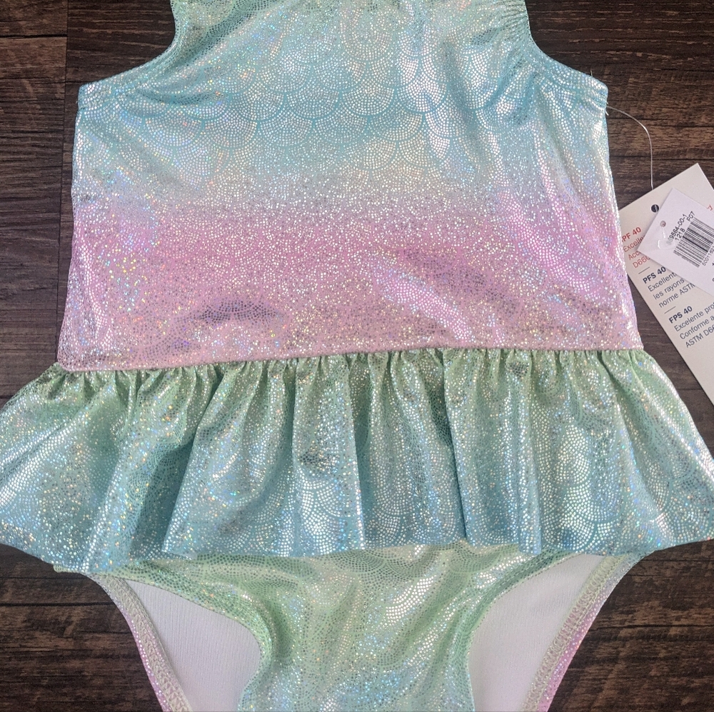NWT Old Navy Swimsuit